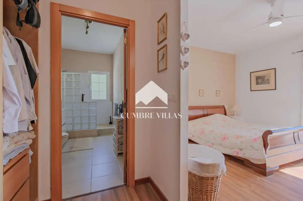 Dormitori de Casa o xalet en venda en Almuñécar amb Calefacció, Jardí privat i Terrassa