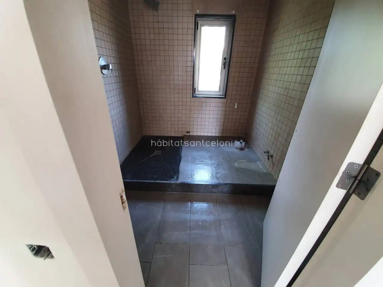 Bany de Casa o xalet en venda en L'Ametlla del Vallès amb Jardí privat, Terrassa i Piscina