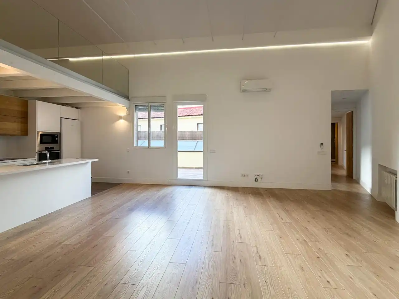 Wohnzimmer von Maisonette zur Miete in Madrid mit Klimaanlage, Heizung und Terrasse