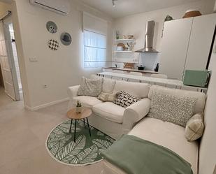 Living room of Flat to rent in Lucena  with Air Conditioner, Furnished and Oven