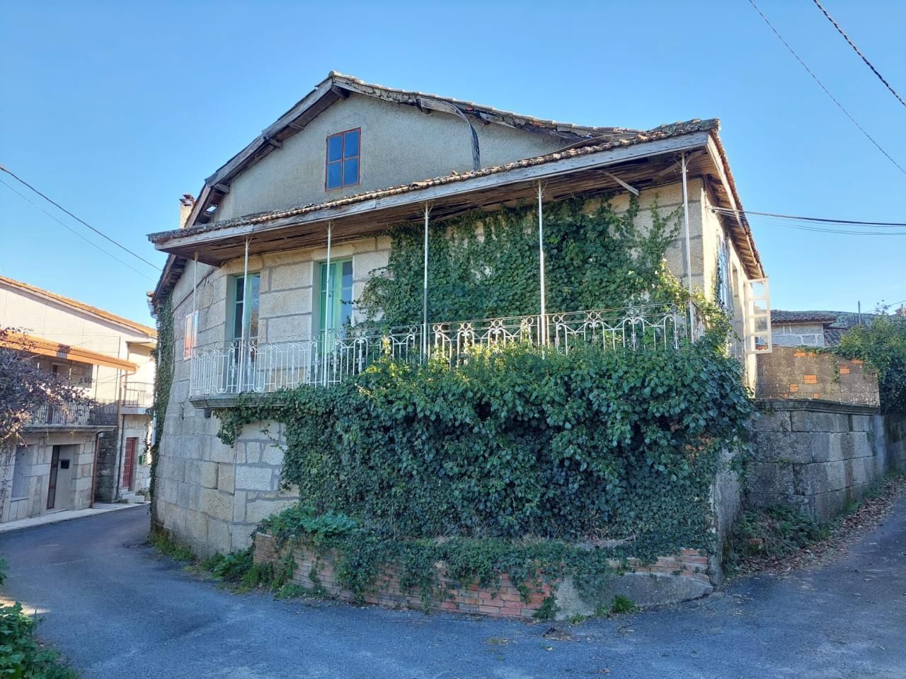Exterior view of House or chalet for sale in O Pereiro de Aguiar   with Heating