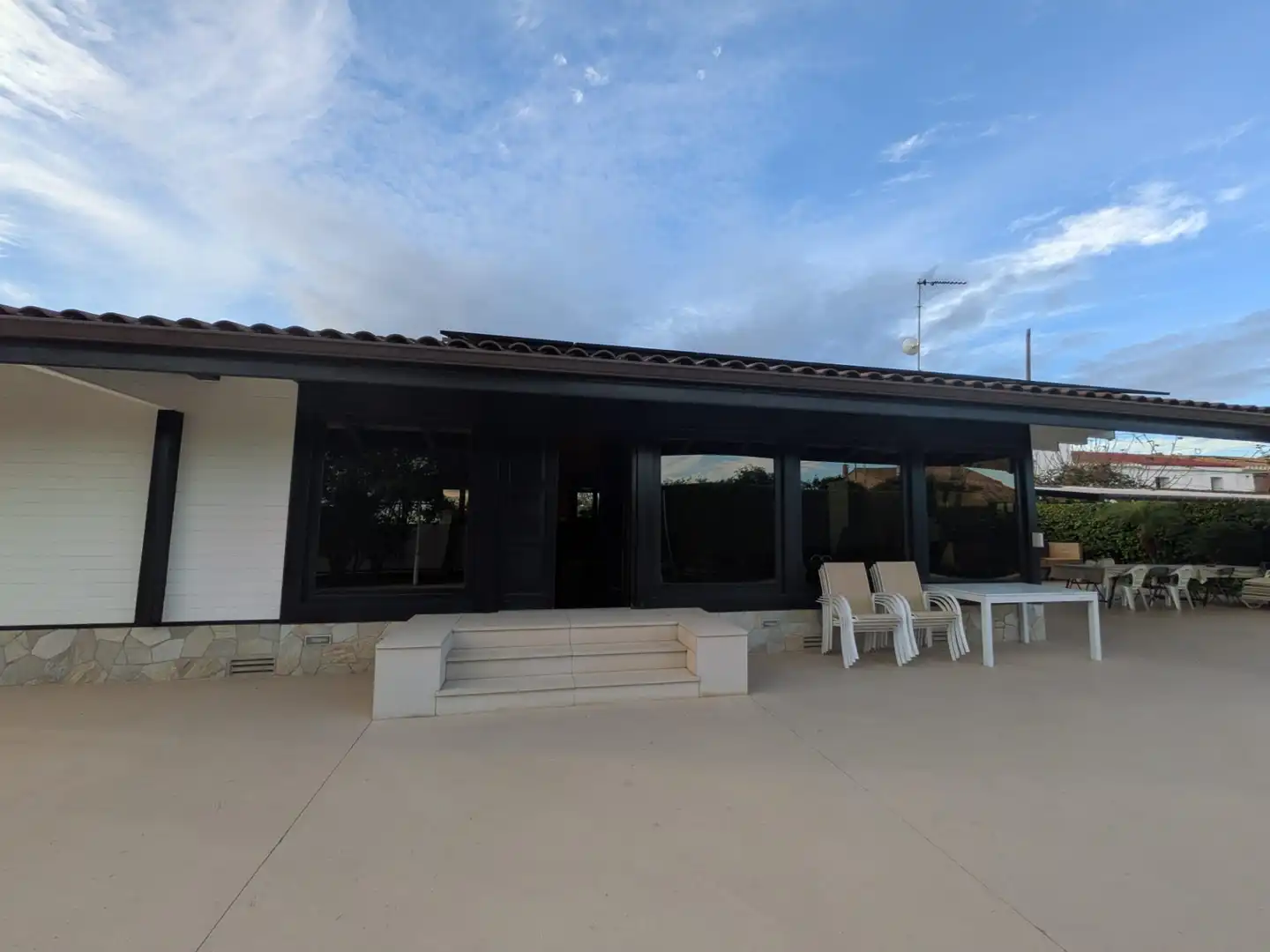 Außenansicht von Haus oder Chalet zum Verkauf in Burriana / Borriana mit Möbliert