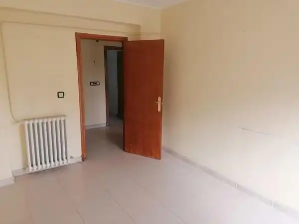 Dormitori de Pis en venda en Ponferrada amb Calefacció i Terrassa
