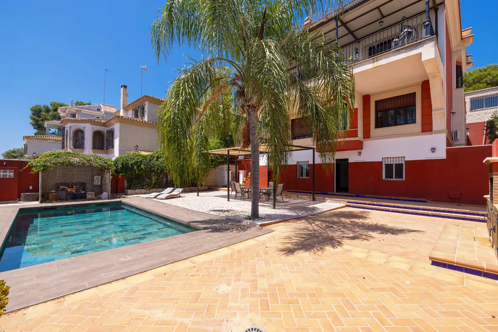 Schwimmbecken von Haus oder Chalet zum Verkauf in Málaga mit Klimaanlage, Heizung und Privatgarten