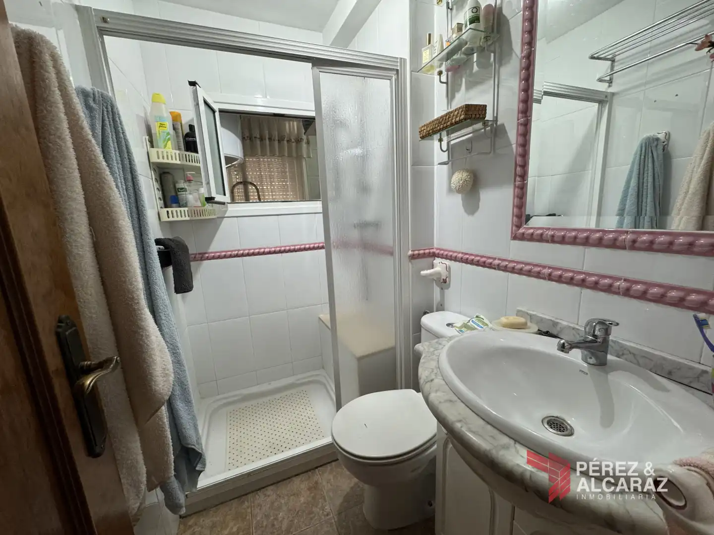 Bathroom of Flat for sale in Palma del Río  with Air Conditioner