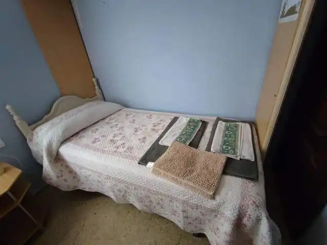 Habitación de Piso de alquiler en Sevilla con Aire acondicionado, Calefacción y Jardín privado