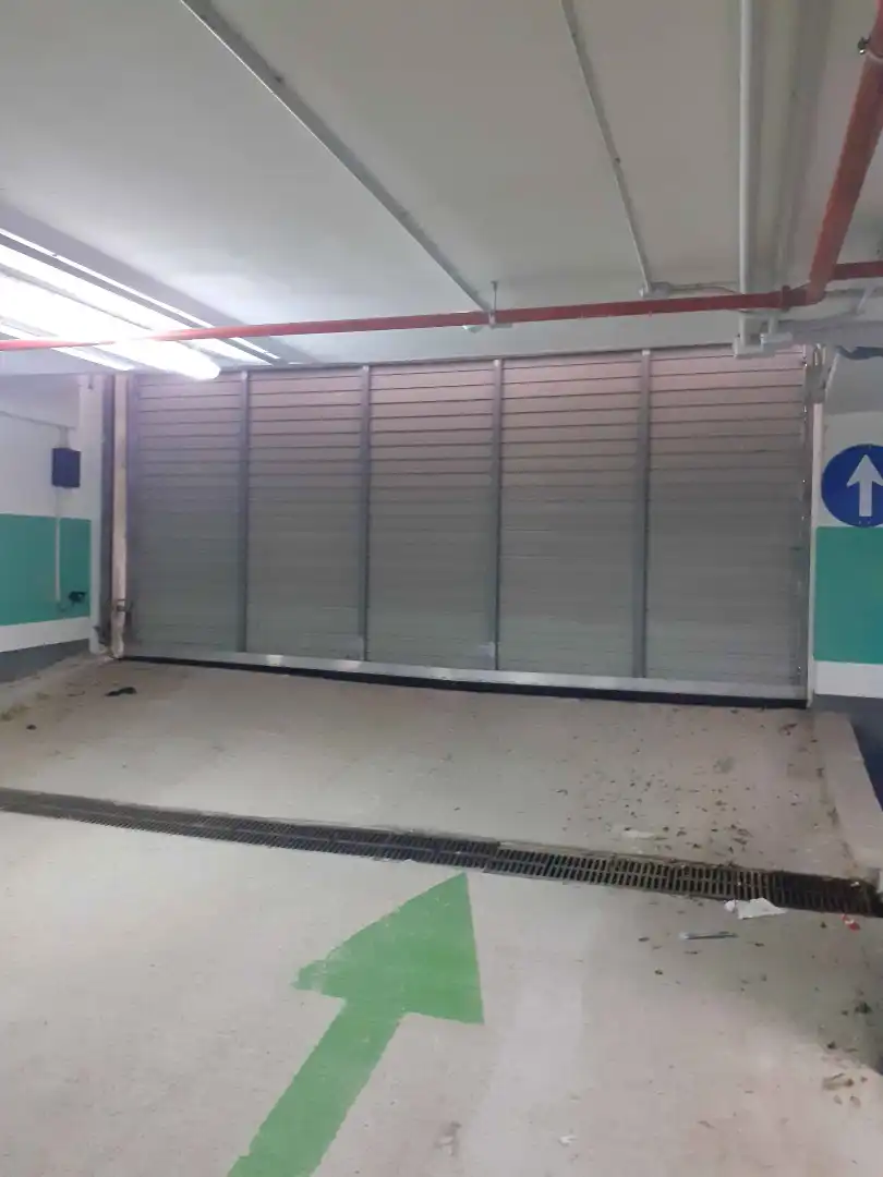 Parkplatz von Garage zum Verkauf in Valencia