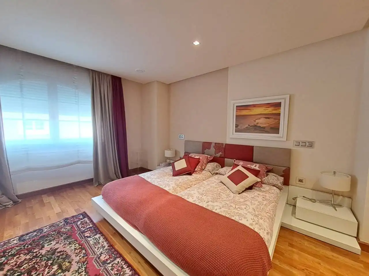 Dormitori de Casa adosada en venda en Burgos amb Calefacció, Jardí privat i Parquet