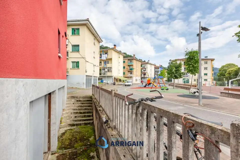 Local comercial en venta en Santuenea Auzoa, imagen 9