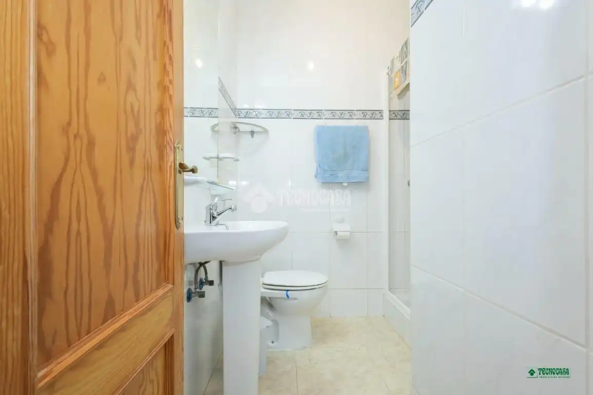 Baño de Piso en venta en Vera con Aire acondicionado y Balcón