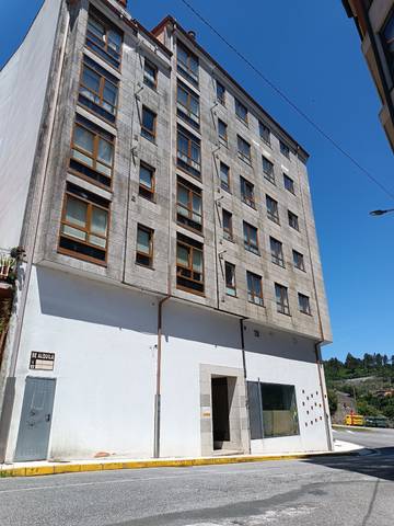 Local comercial en Alquiler en Calle Derechos Humanos, 11 en Boiro