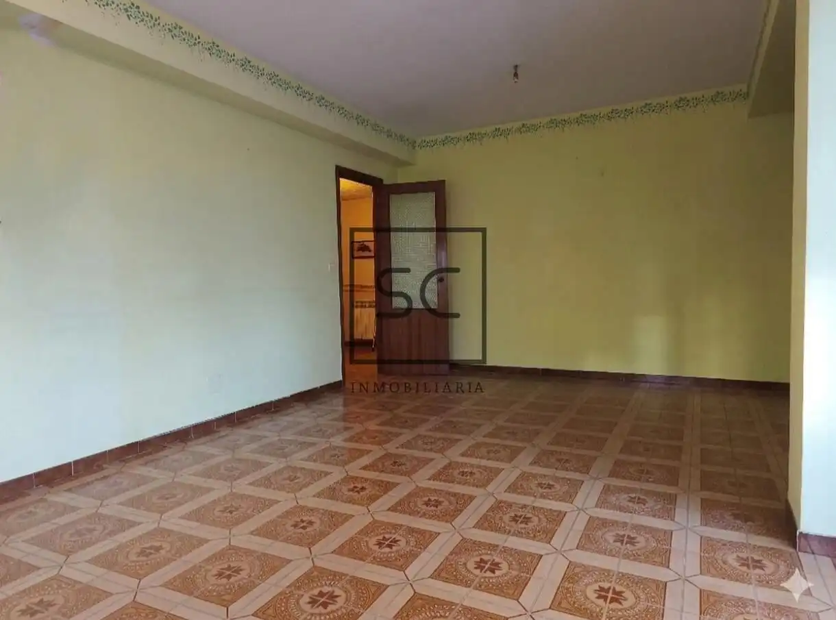 Sala de estar de Piso en venta en Narón con Calefacción, Parquet y Terraza