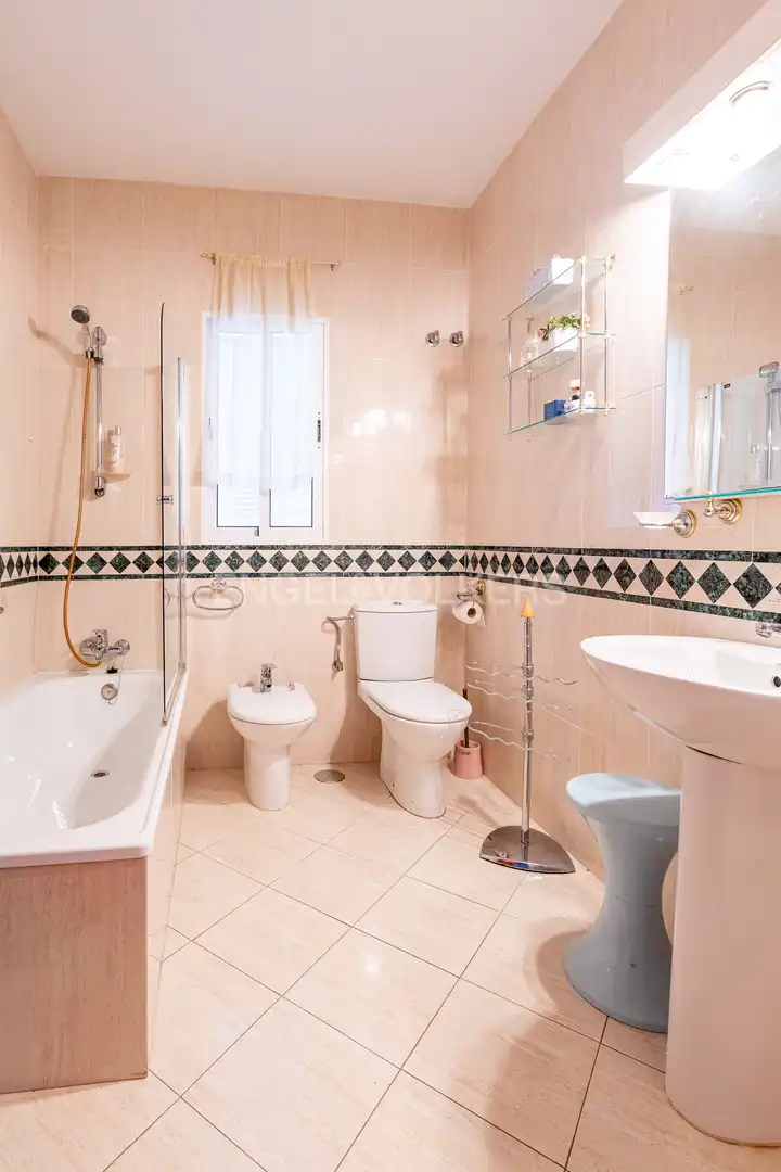 Baño de Finca rústica en venta en El Rompido con Aire acondicionado, Calefacción y Jardín privado