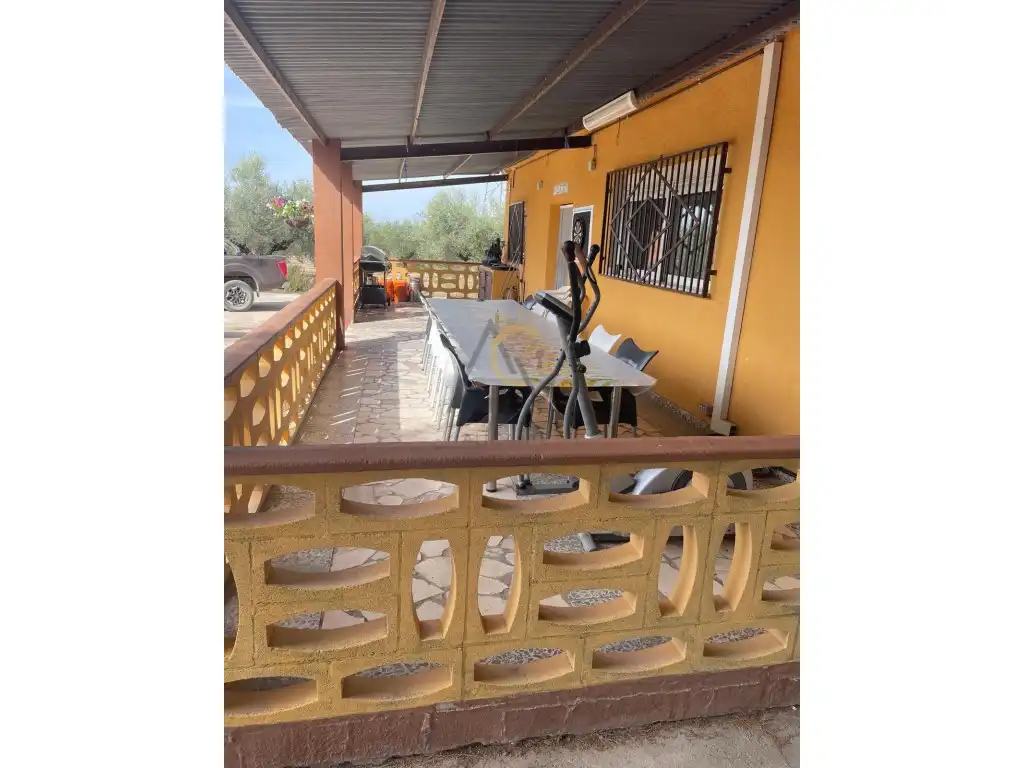Terrassa de Finca rústica en venda en Villena amb Aire condicionat, Jardí privat i Piscina