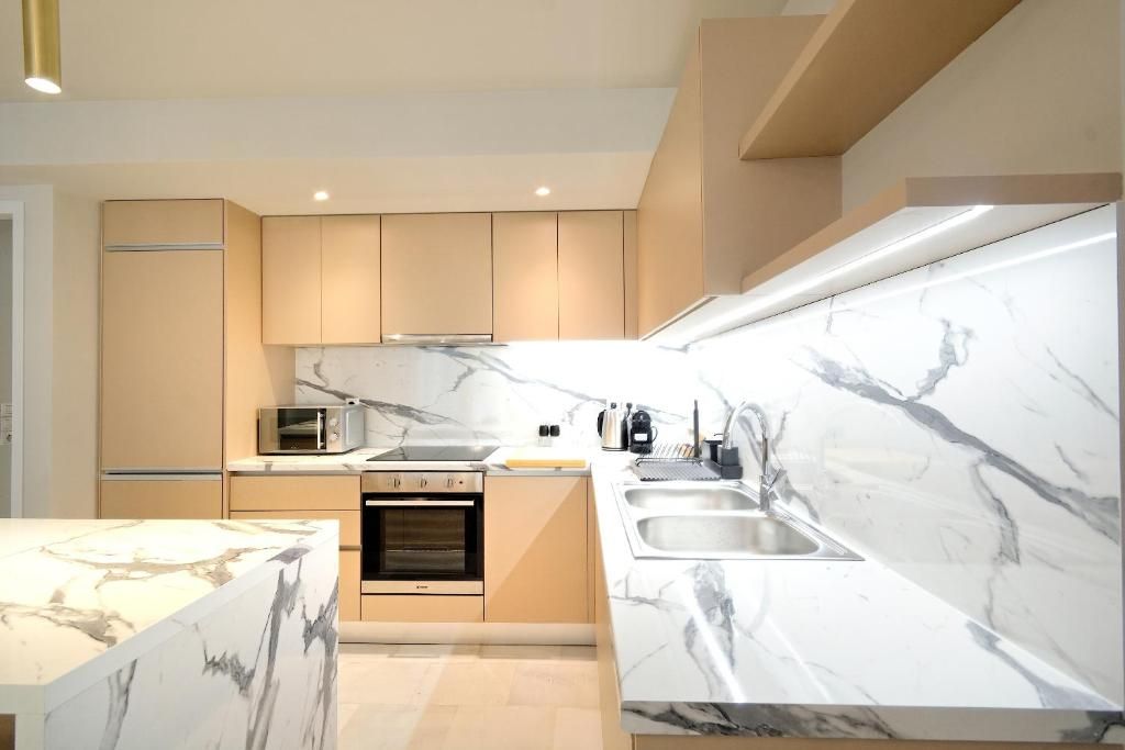 Cocina de Piso de alquiler en  Barcelona Capital con Aire acondicionado, Amueblado y Se aceptan mascotas