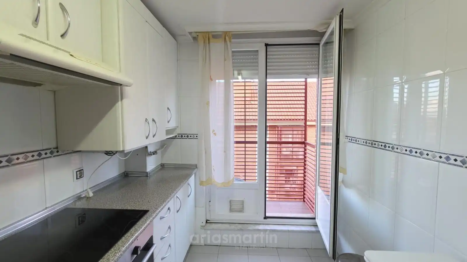 Kitchen of Flat for rent in Salamanca  with Heating, Terrace and Swimming Pool