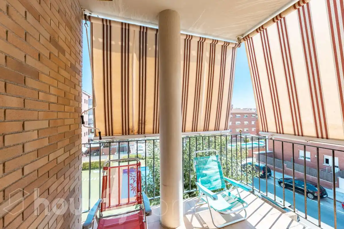 Terrasse von Wohnung zum Verkauf in Castelldefels mit Klimaanlage, Heizung und Balkon