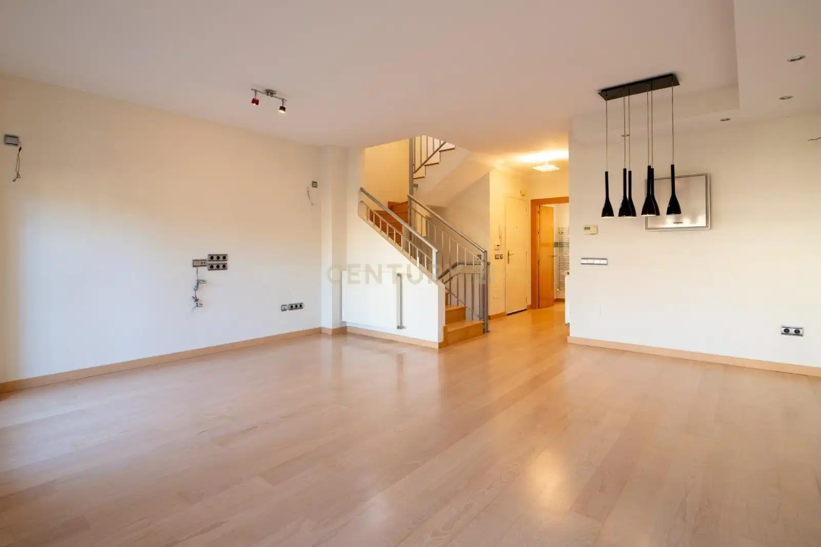 Houses for sale in Fuengirola  with Air Conditioner, Private garden and Storage room
