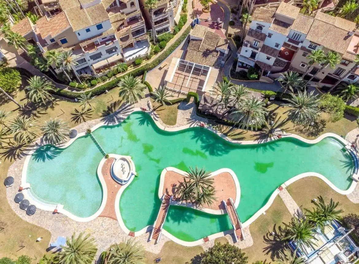 Piscina de Apartamento en venta en Madrid