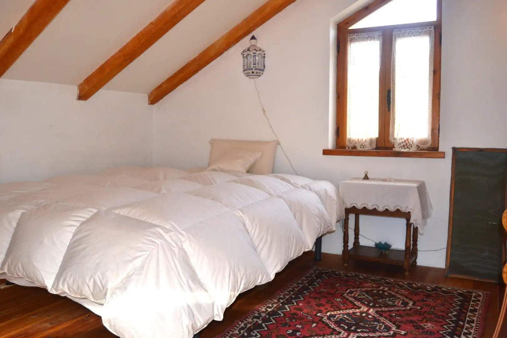 Schlafzimmer von Haus oder Chalet zum Verkauf in Aisa mit Heizung und Privatgarten