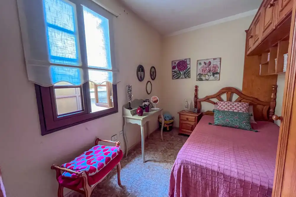 Schlafzimmer von Einfamilien-Reihenhaus zum Verkauf in Agulo