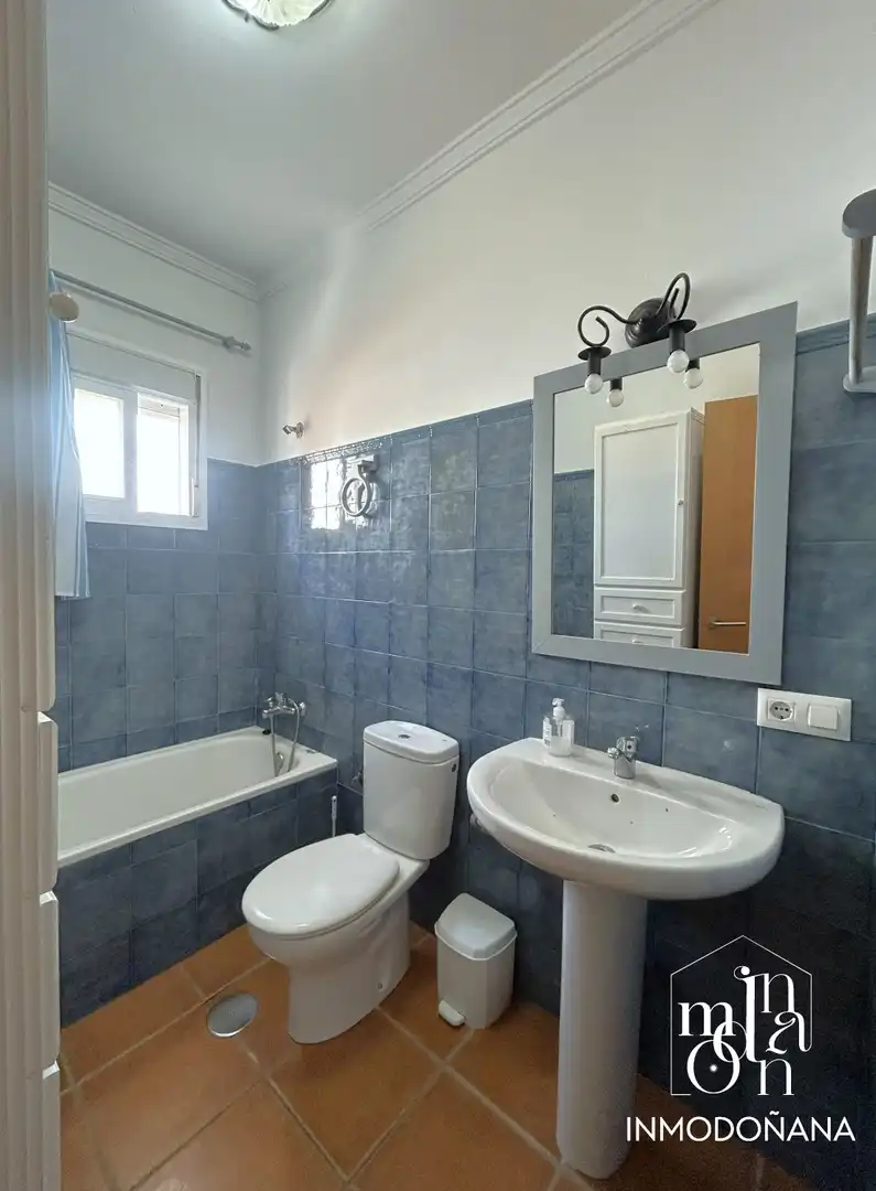 Baño de Casa o chalet en venta en Almonte con Terraza, Trastero y Amueblado