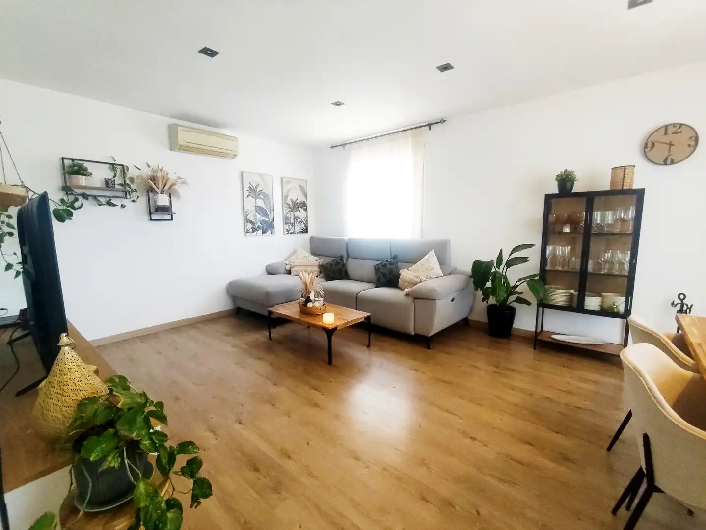 Wohnzimmer von Haus oder Chalet zum Verkauf in Abrera mit Klimaanlage, Heizung und Parkett