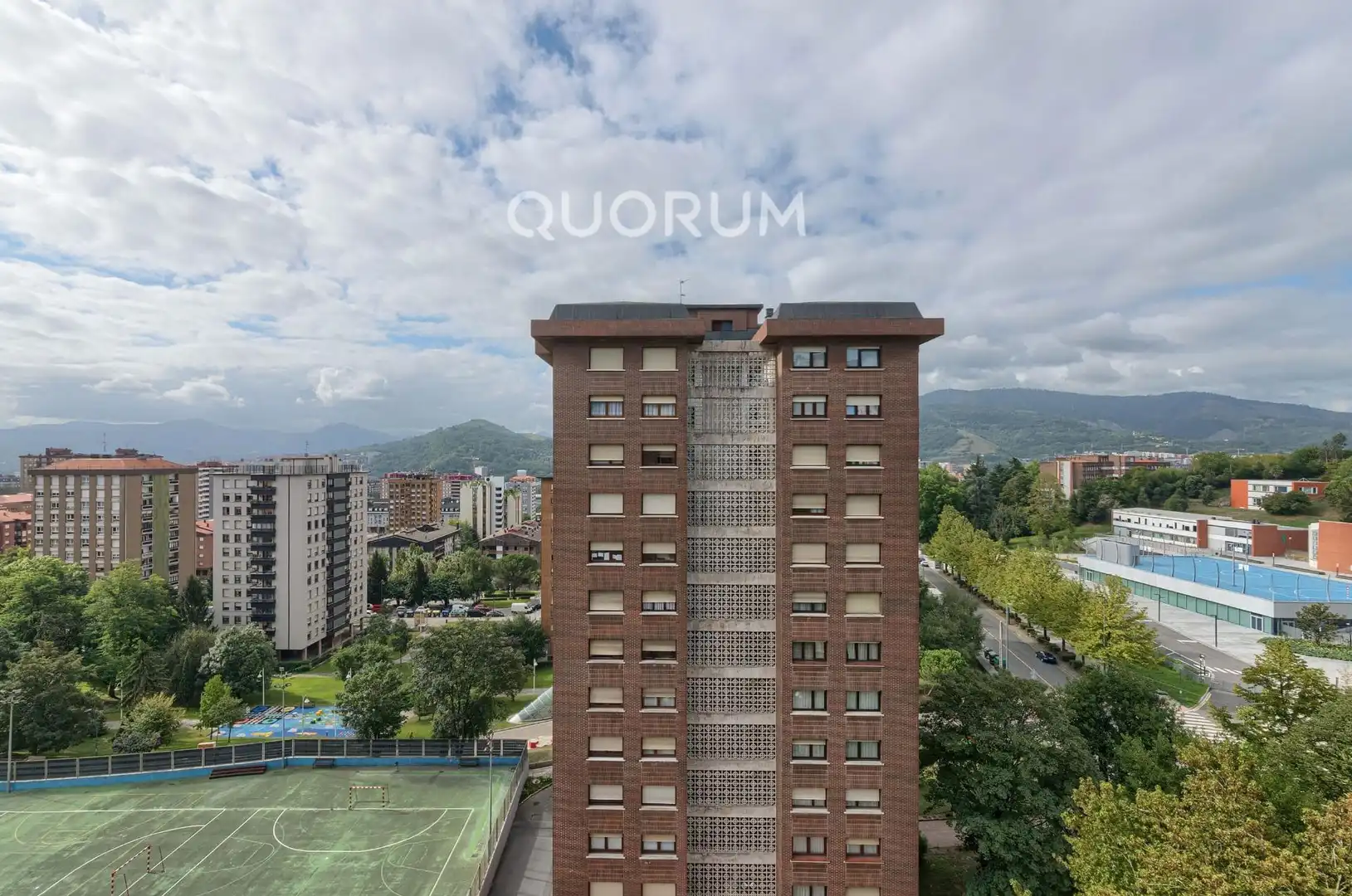 Exterior view of Flat for sale in Bilbao   with Heating, Storage room and Furnished