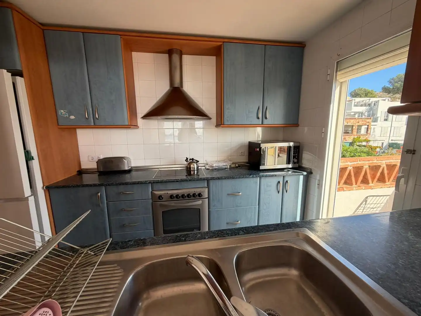 Kitchen of Flat for sale in Fuengirola  with Air Conditioner, Terrace and Community pool