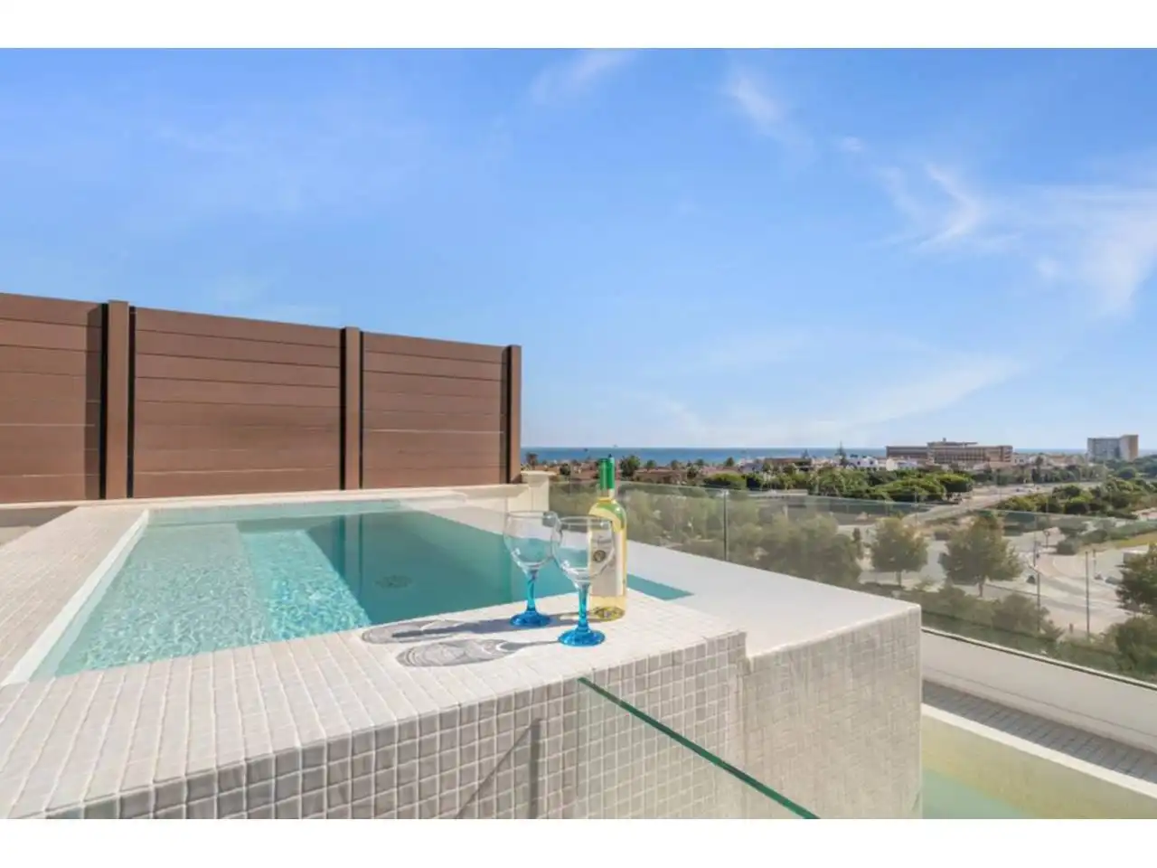 Piscina de Ático en venta en Mijas con Aire acondicionado, Terraza y Trastero
