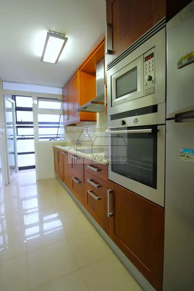 Kitchen of Flat for rent in Vigo   with Heating, Swimming Pool and Furnished