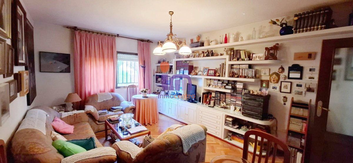 Sala d'estar de Pis en venda en Ciudad Real Capital amb Aire condicionat, Calefacció i Parquet