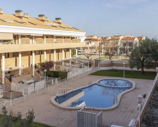 Vista exterior de Pis en venda en Puçol amb Calefacció, Terrassa i Piscina