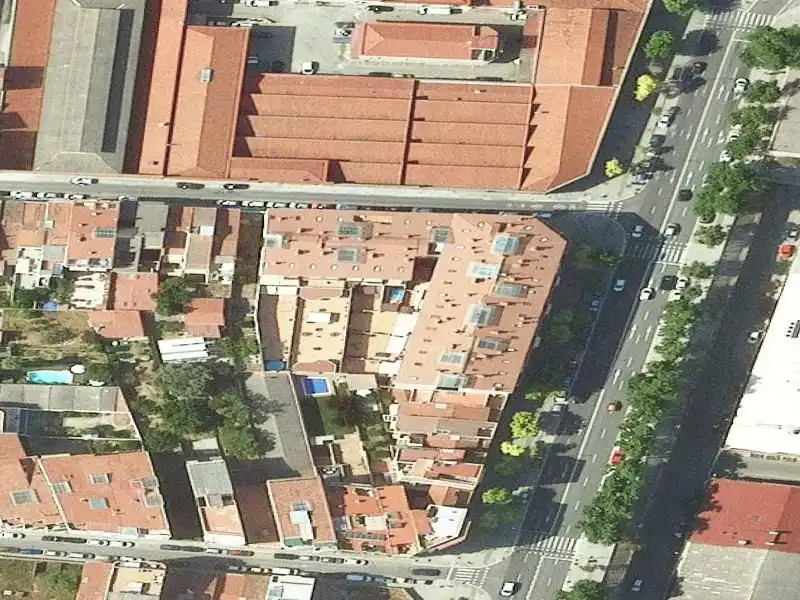 Pis en venda a Calle Perez Galdos, de 76 Muestra