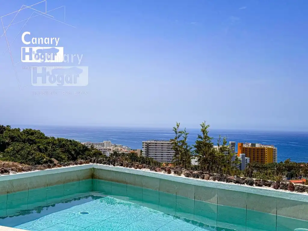 Detached house with pool for sale in Calle de Finlandia, imagen 11
