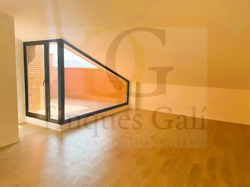 Duplex with lift for sale in Carrer Doctor Lluís Castells 3, imagen 4
