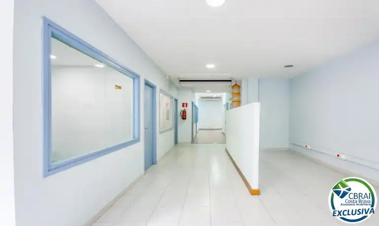 Business premises for sale in Calle Doctor Fleming 17, imagen 2