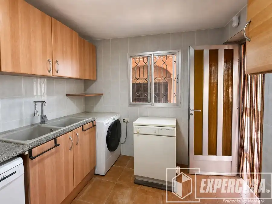 Cocina de Casa o chalet en venta en Llíria con Aire acondicionado, Trastero y Piscina