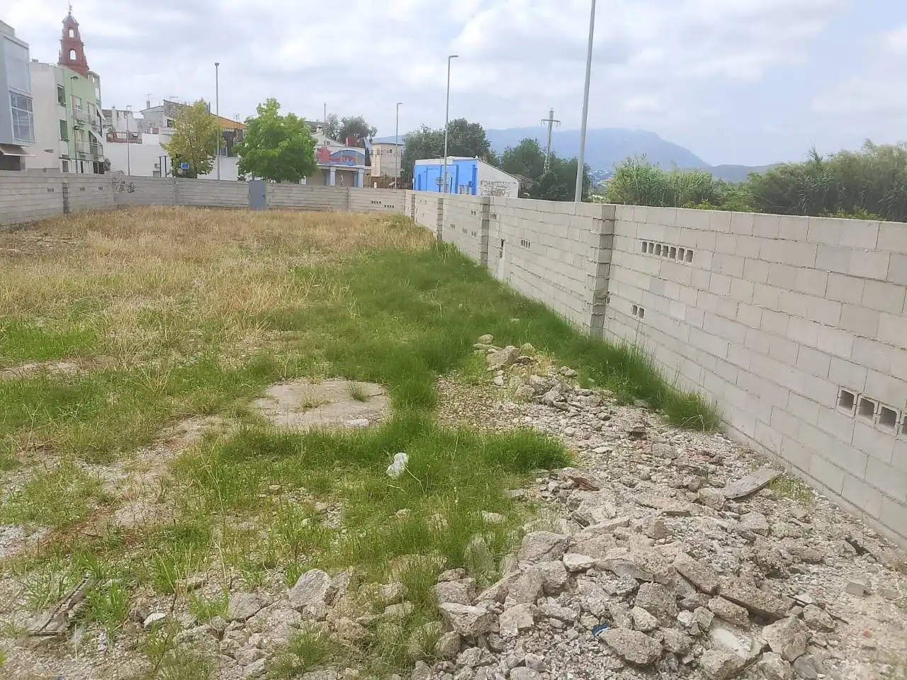 Terreny residencial en venda a Calle 25 de Abril, imagen 2