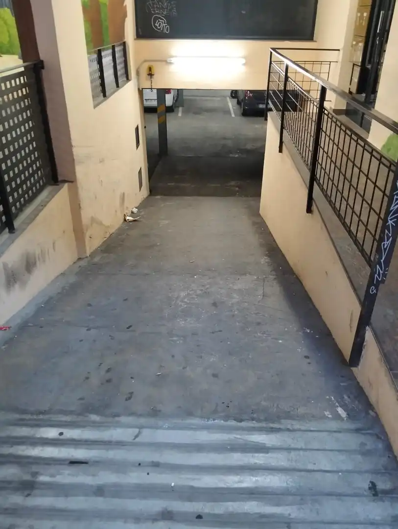 Individual to rent in Eixample Nord