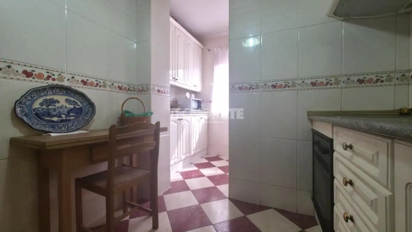 Cocina de Piso en venta en Guadalajara con Calefacción y Parquet
