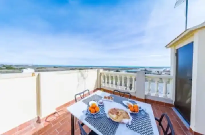 Terrassa de Casa o xalet en venda en Valencia amb Terrassa, Forn i Balcó