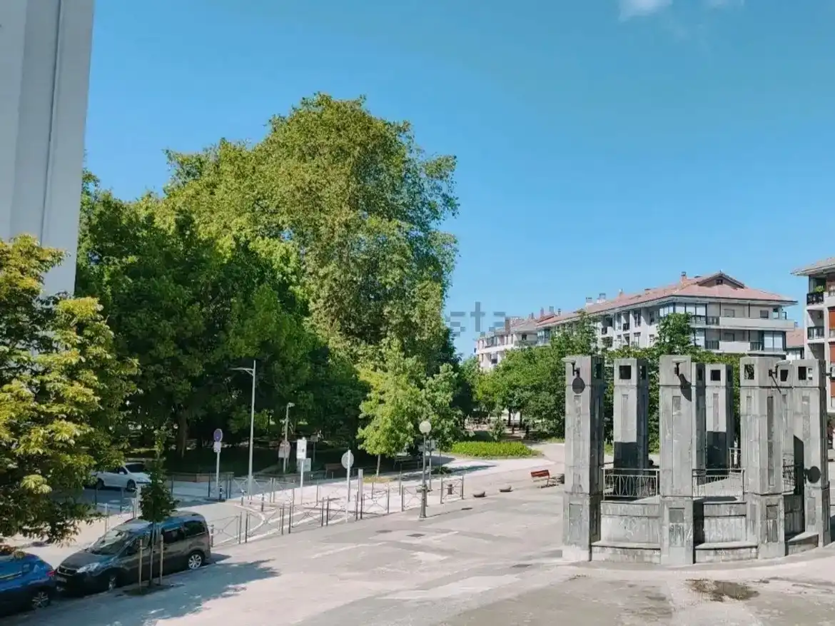 Exterior view of Flat for sale in Irun 