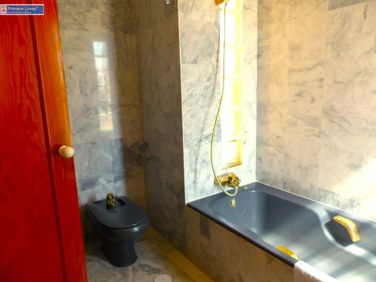 Baño de Casa o chalet en venta en La Manga del Mar Menor con Jardín privado, Terraza y Trastero