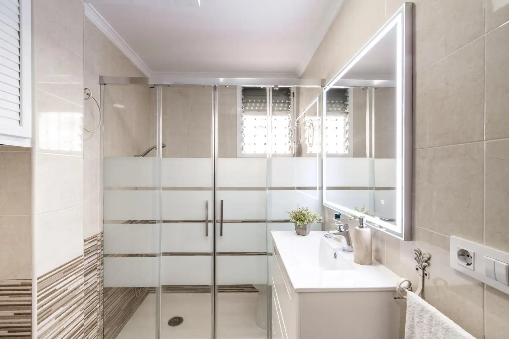 Baño de Planta baja en venta en Jerez de la Frontera con Aire acondicionado y Jardín privado
