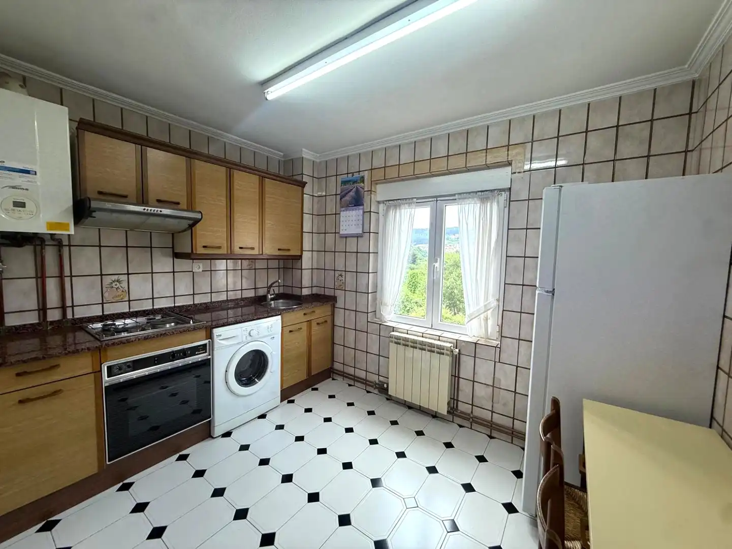 Küche von Wohnung zum Verkauf in Avilés mit Heizung und Möbliert