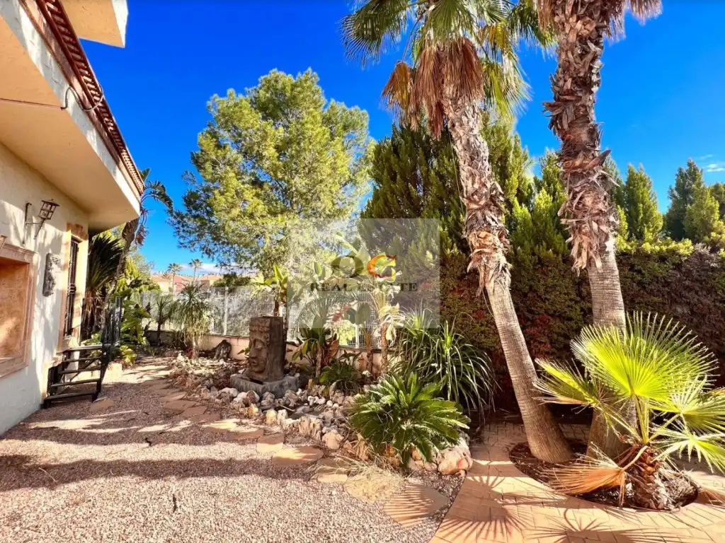Garden of Houses for sale in Molina de Segura