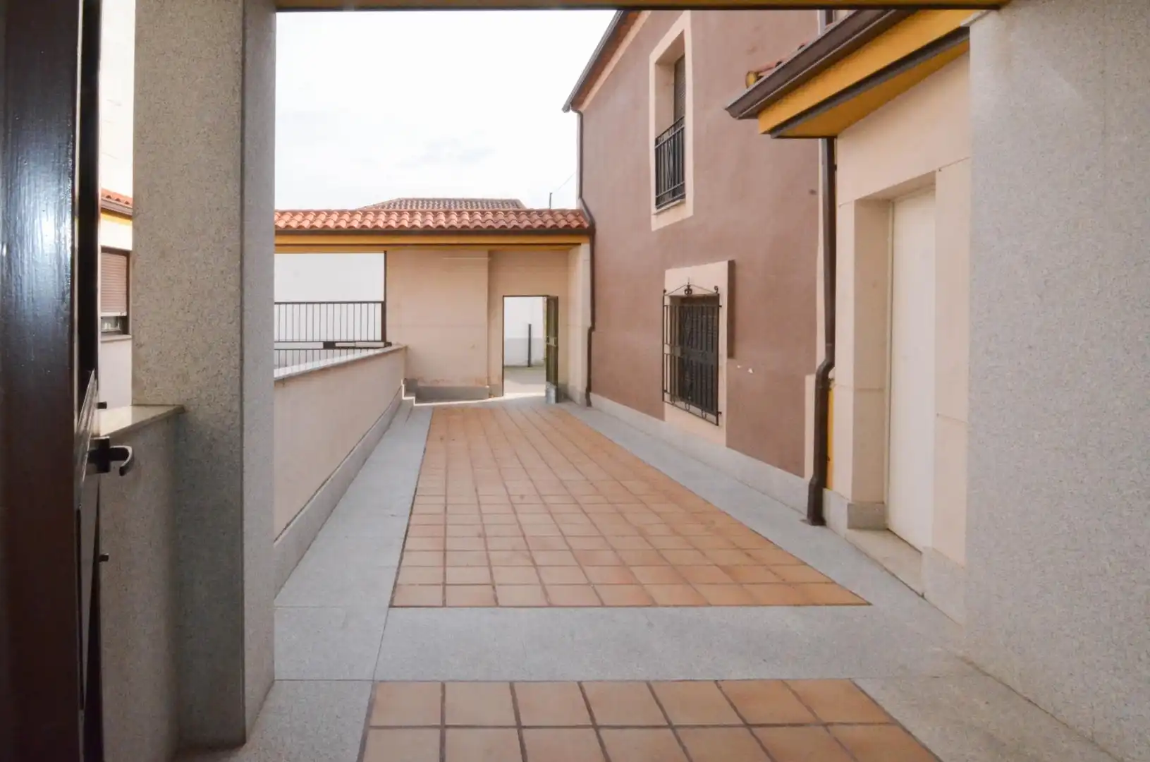 Terrassa de Dúplex en venda en La Fuente de San Esteban  amb Calefacció, Terrassa i Traster