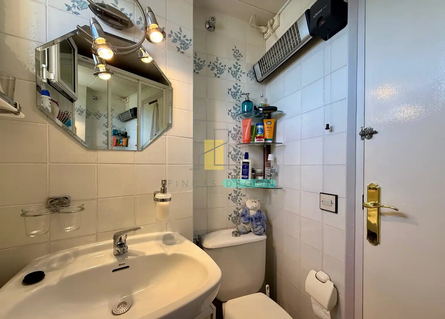 Bany de Apartament en venda en Roses amb Calefacció, Moblat i Forn