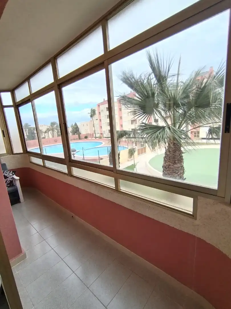 Piscina de Pis en venda en La Manga del Mar Menor amb Terrassa, Moblat i Forn